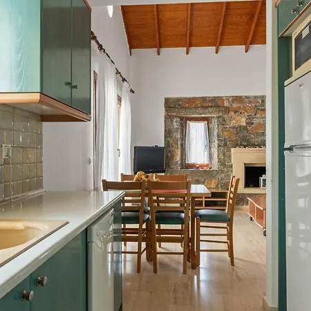 Liakoto With Private Pool And Jacuzzi Makry Gialos (Crete)
